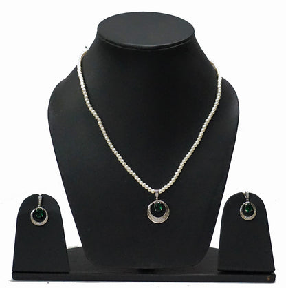 Round O Green Pendant Set