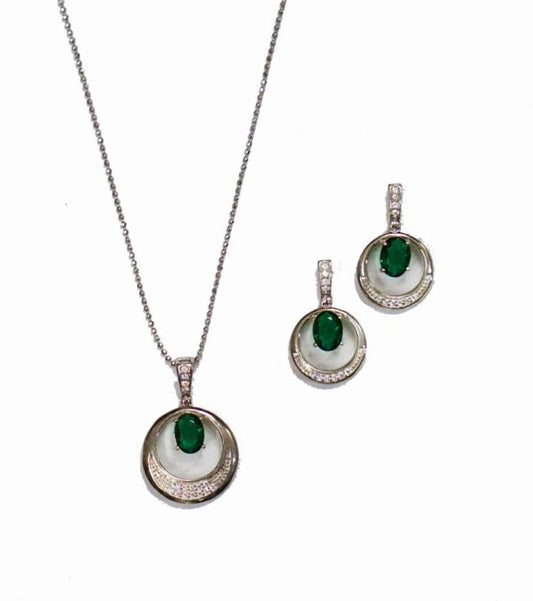 Round O Green Pendant Set