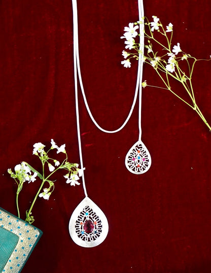 Signature Open Rope Necklace