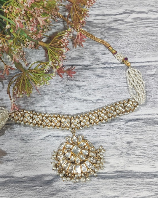 Bridal White Chokar