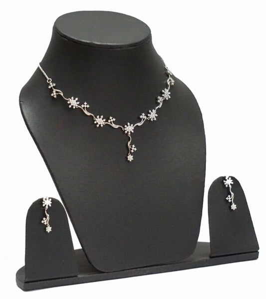 Floral Necklace Set