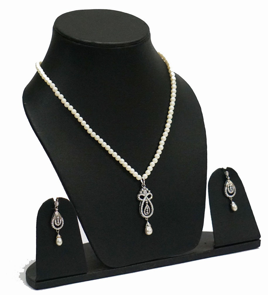 Designer Pendant Set