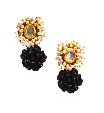 Pearl Heaven Black Flower Dangler