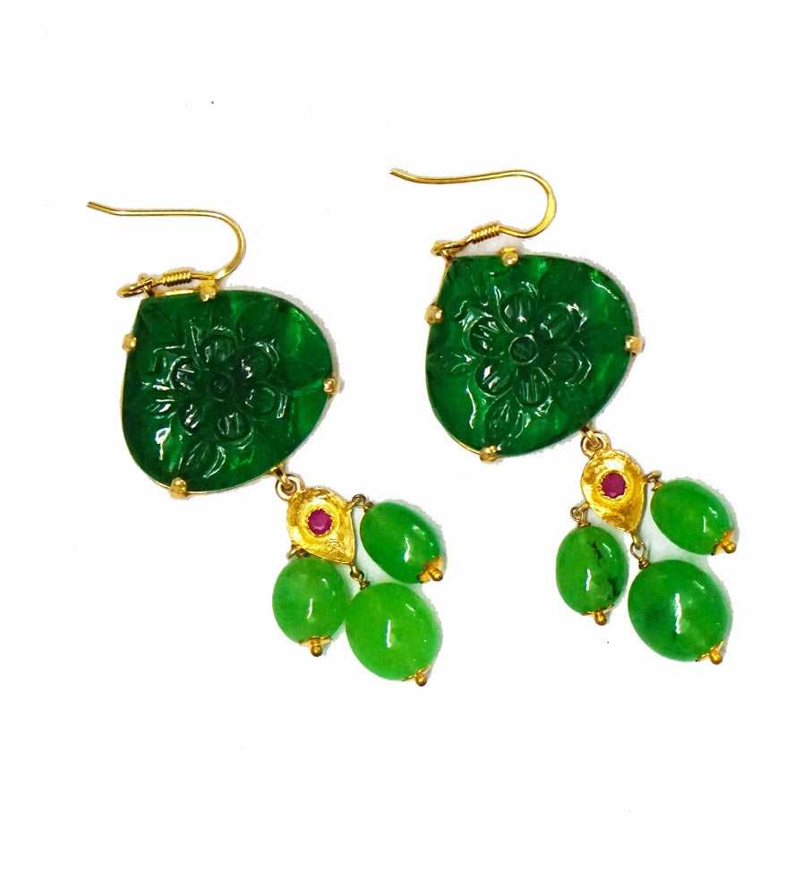 Green Leaf Carved Dangler