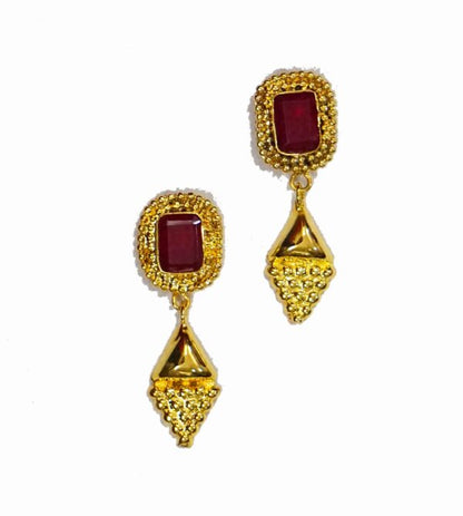 Red Stone Rava Stud