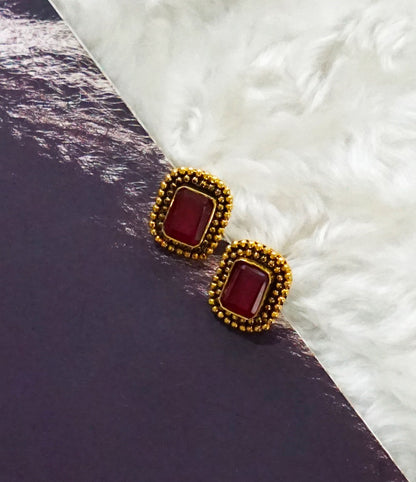 Red Stone Rava Stud