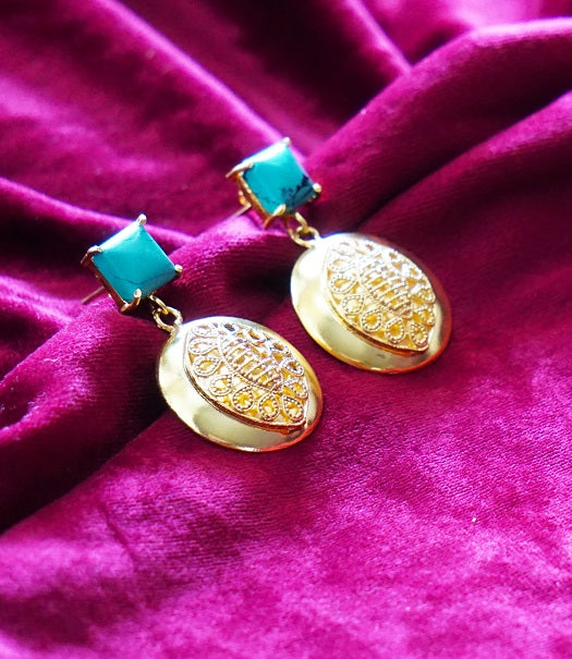 Turquoise Round Filigree Dangler