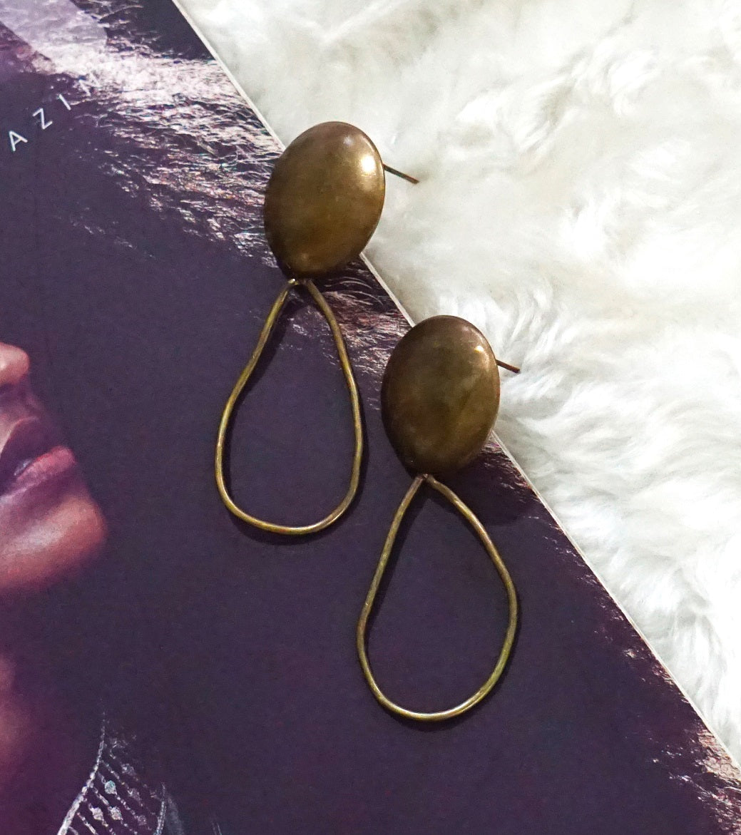 Round Pear Wire Dangler