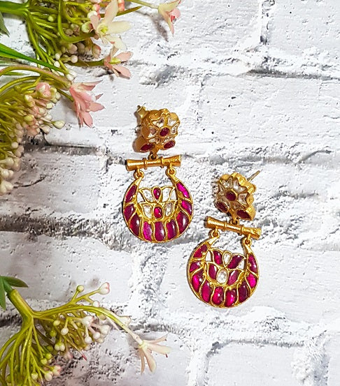 Pachi Crescent Kundan Earring