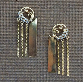 Fauna Chain Metal Dangler