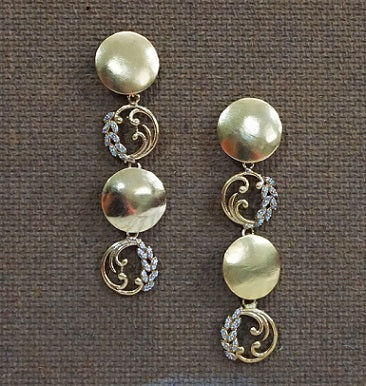 Dome Layered Fauna Dangler
