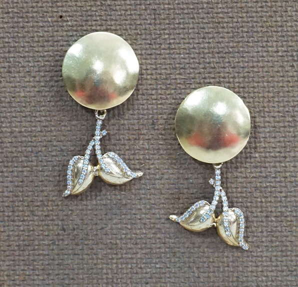 Dome Flora Dangler
