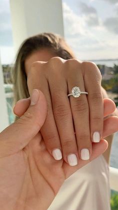 The Ultimate Guide to Choosing the Perfect Engagement Ring: Trends and Tips